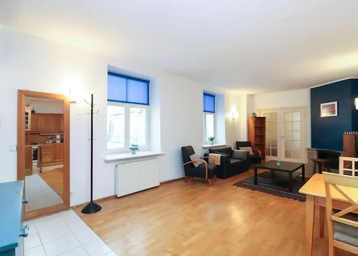 Cozy Historical Flat In The Heart Of Old Town 아파트